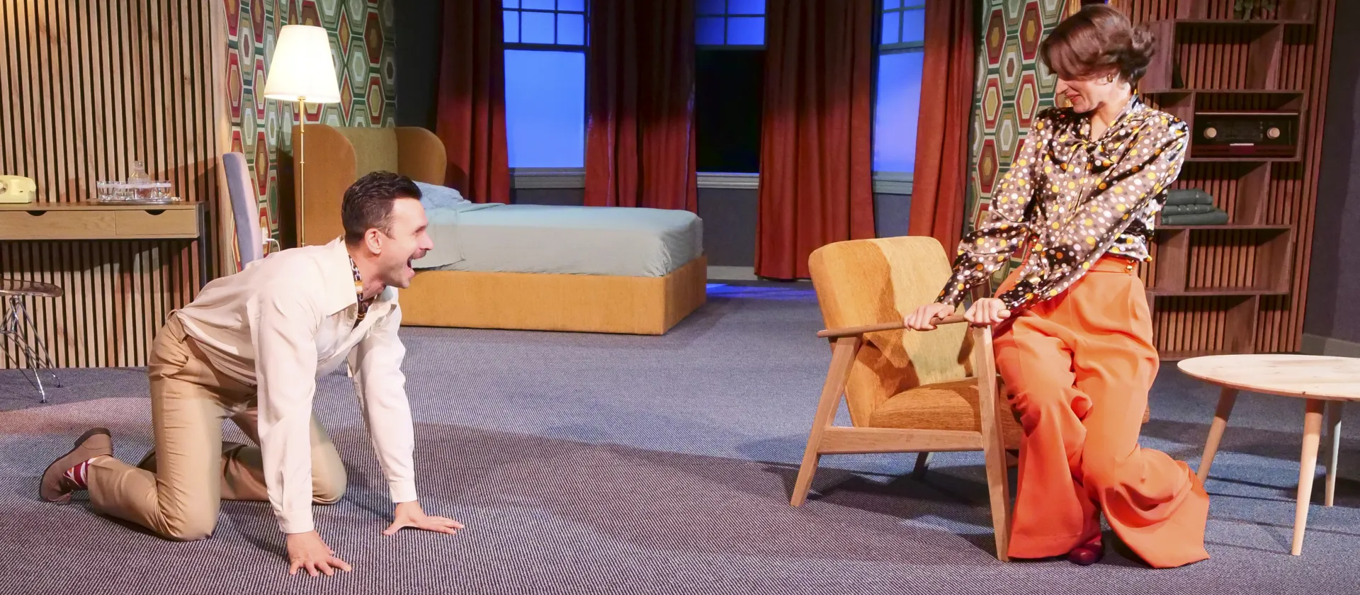 zdjęcie ze spektaklu „Morderstwo w hotelu”