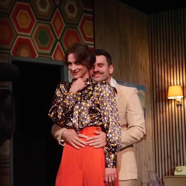 zdjęcie ze spektaklu „Morderstwo w hotelu”