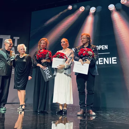 Agnieszka SKrzypczak z wyróżnieniem aktorskim, fot. Katarzyna Mańko